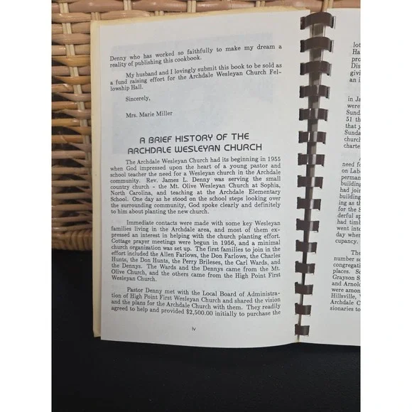 Archdale Wesleyan Church Cookbook Archdale, North Carolina 1994 Vintage - Picture 5 of 11